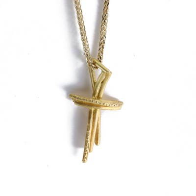 Cross in 14 K yellow gold, double facet irregular design, 1336.