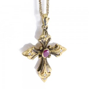 18 K vintage cross with diamonds and ruby, 2180.