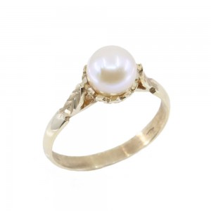 14K yellow gold ring with centered pearl, 2494.