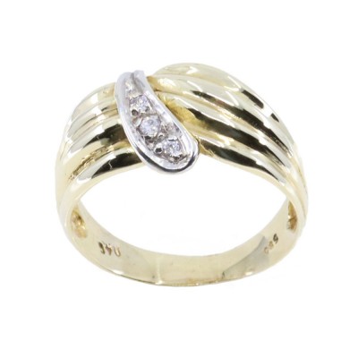 14K ring with ribbed pattern, detail in white gold and zircon, 2567.