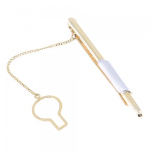 Tie clip in 14 K yellow and white gold with matte details, 2896.